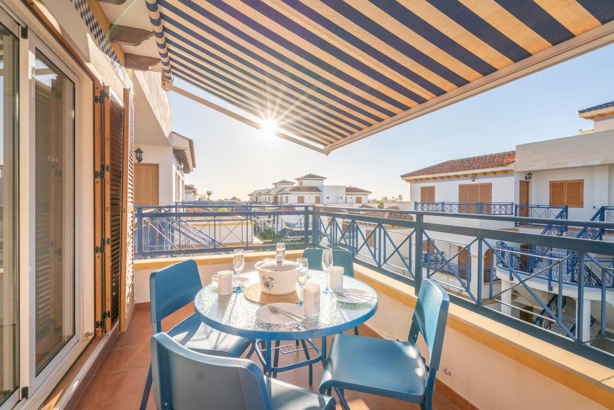 Rosa Del Mar Playas De Atico En Primera Linea De Playa Piscina Al Aire Libre Aparcamiento Gratuito Wifi Muy Rapido Acogedor Con Calefaccion Apartment